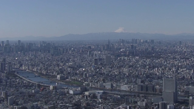 富士山和东京天际线，日本视频素材