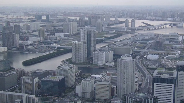 日本东京湾地区的摩天大楼视频素材