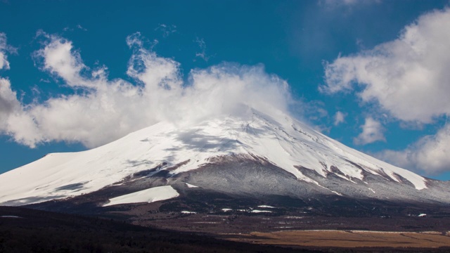 从川口湖看富士山视频素材