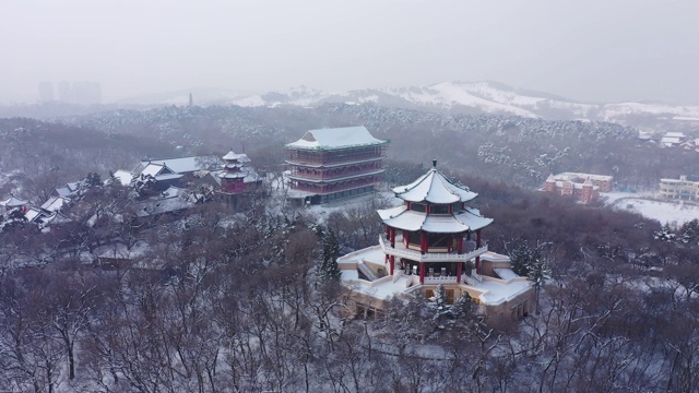 吉林雪山上的寺庙视频购买