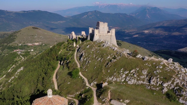 在Rocca Calascio, Gran Sasso国家公园，Abruzzo，意大利视频素材