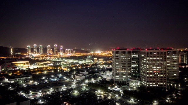 大田市政府大楼附近的夜景视频素材