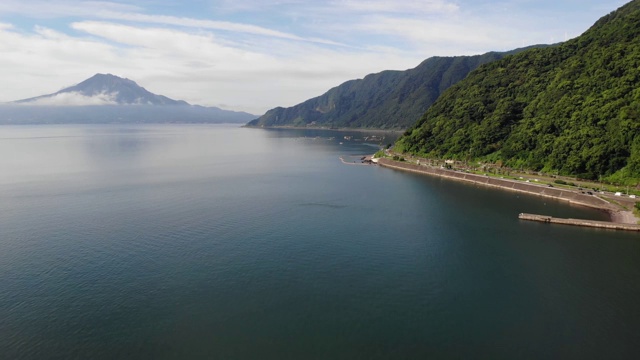 樱花岛山从Aira市，鹿儿岛县，日本。视频素材