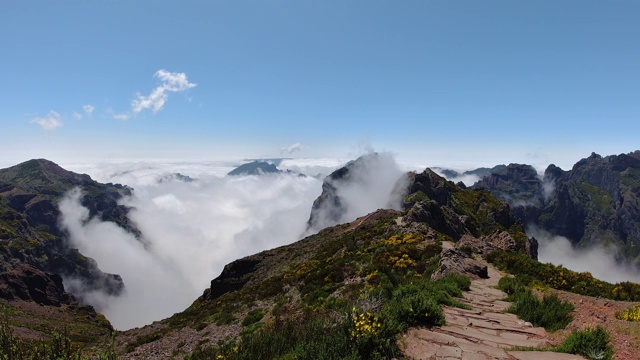 马德拉岛“Pico do ariiro”小径的时间流逝视频素材