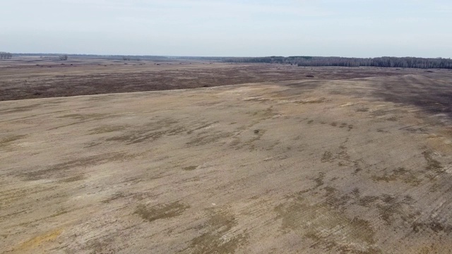 农业用地，鸟瞰图。景观。春天的耕地。视频素材