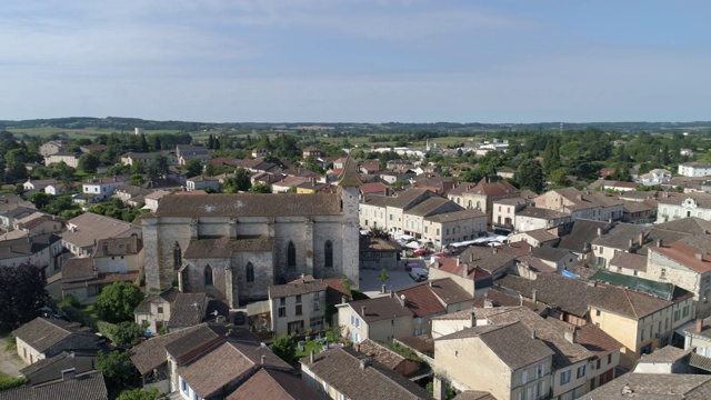 Villeréal横向旅行，Lot-et-Garonne，标签Les Plus Beaux Villages de France视频素材