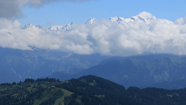 法国阿尔卑斯山最高点的全景。视频素材