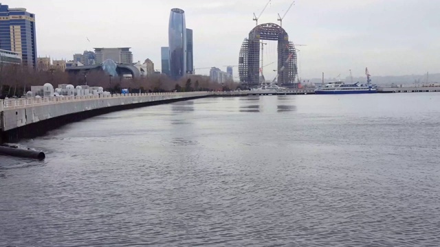 多雨美丽的巴库城，里海景色视频素材