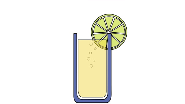 一杯饮料，一片柠檬和一把伞。视频演示4 k。视频素材