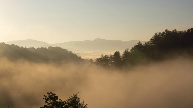 蓝岭山脉日出时间视频素材