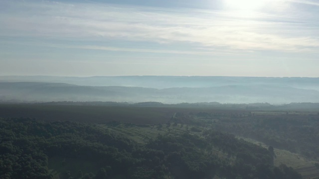 雾气迷蒙的山谷美景4K无人机视频视频素材