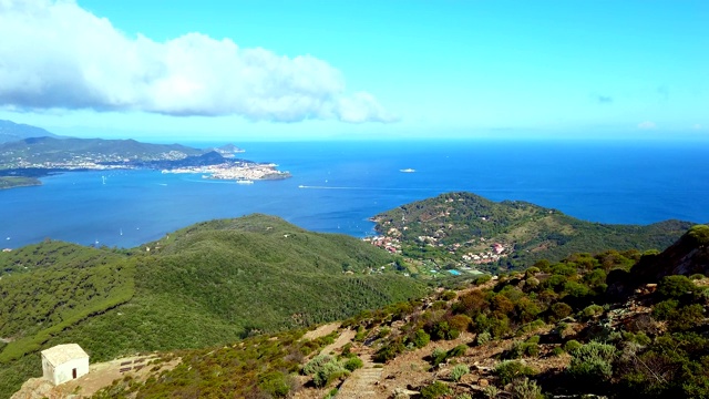 volteraio山的Portoferraio海湾视频素材