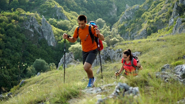 山徒步旅行视频素材