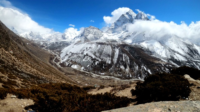 喜马拉雅山脉的风景视频素材