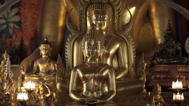 金佛的特写Wat Phra That Doi素贴寺，清迈，泰国，东南亚，亚洲视频素材