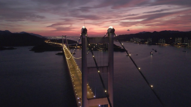 4K，美丽的魔幻时光，日落，香港青马桥的夜景视频素材