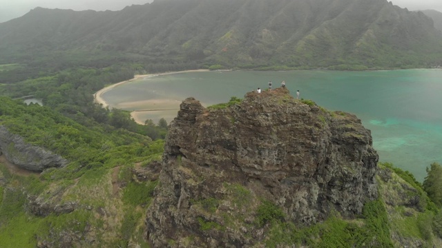 无人机夏威夷岛蹲狮瓦胡岛4k视频素材