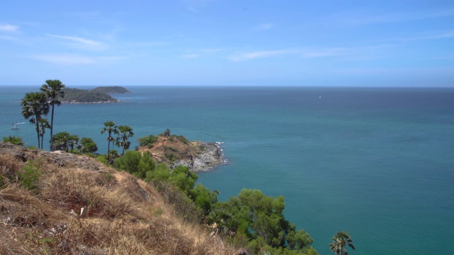 奈汉海滩普吉岛奈汉海滩，普吉岛蓬贴海角，拉瓦海滩普吉岛，礁湖和礁，惊人的海景，美丽的风景。视频素材