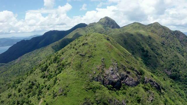 鸟瞰香港东部山区的西贡村，户外，白天视频素材