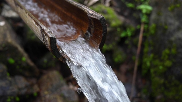 竹筒流水视频素材