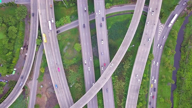 高速公路路口和高速公路俯视图视频素材