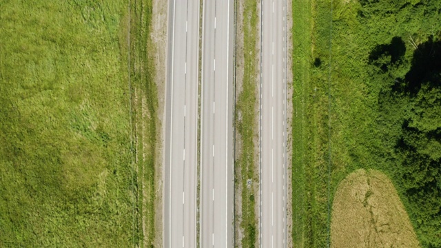 瑞典高速公路鸟瞰图-正上方视频素材