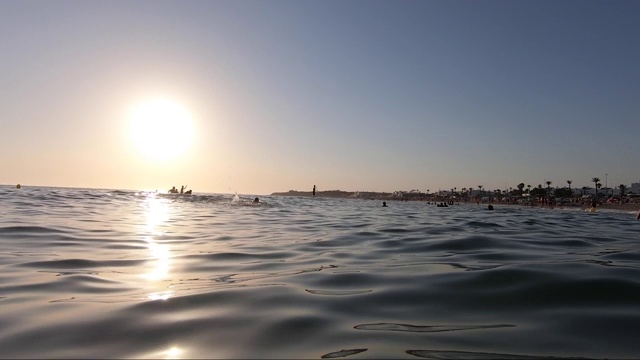 La Barrosa海滩的日落，Cádiz，西班牙。视频素材