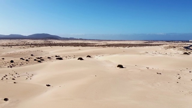 鸟瞰图著名的沙丘，在Corralejo, Fuerteventura，西班牙视频素材