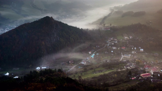 美丽的秋天全景山，斯洛伐克时间流逝视频素材