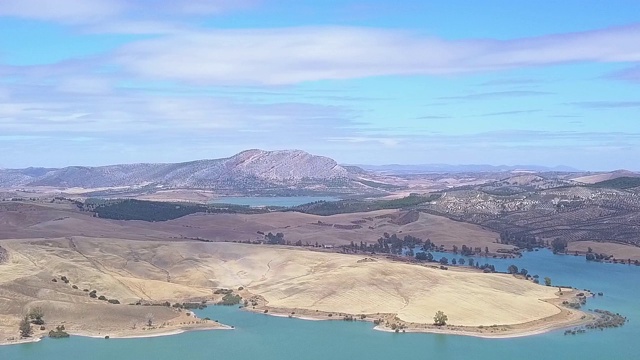 自然公园“Desfiladero de los Gaitanes”的电影全景。视频素材