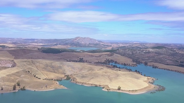 自然公园“Desfiladero de los Gaitanes”的电影全景。视频素材