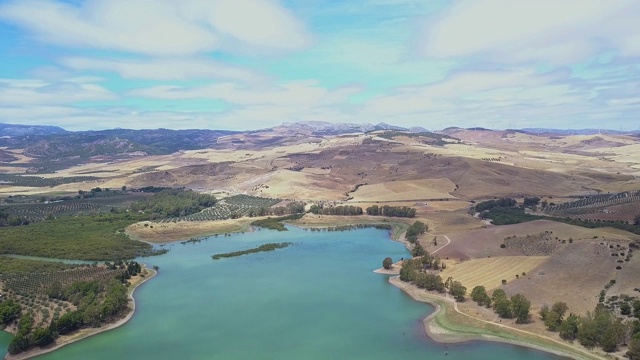 自然公园“Desfiladero de los Gaitanes”的电影全景。视频素材