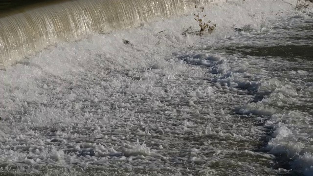 Wild river, Occitanie，法国视频素材