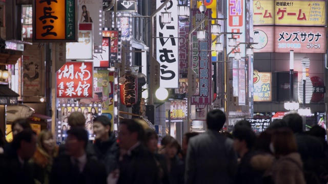 日本东京新宿歌舞伎町区视频素材