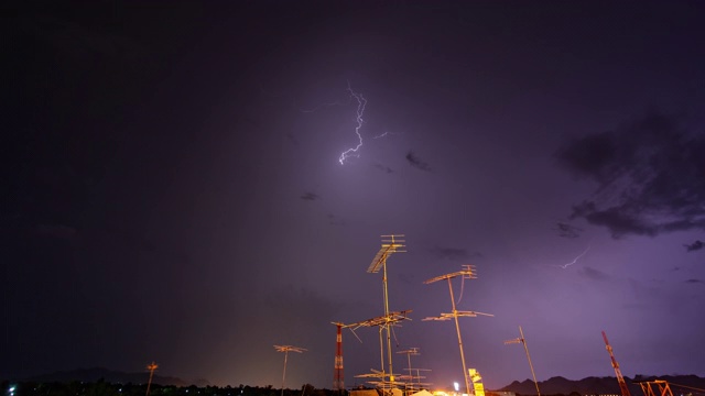 夜间的强闪电，延时视频视频素材