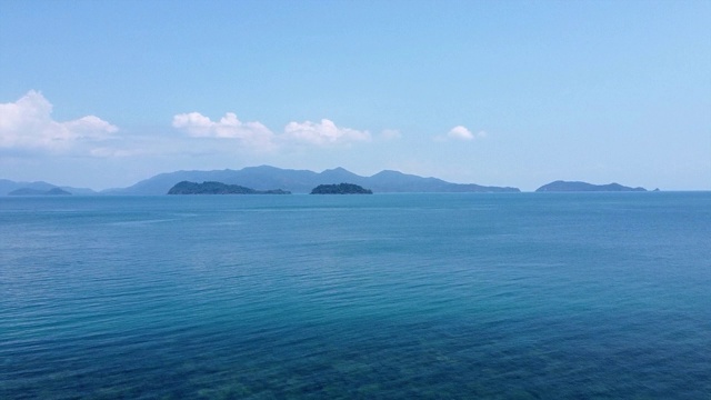 海边和海滩在傍晚，海景和傍晚的海滩视频素材