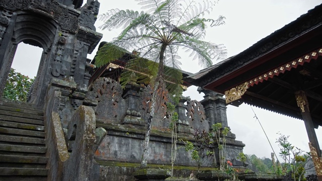 石阶在南蒲阳寺的圣地，在东巴厘岛。视频素材