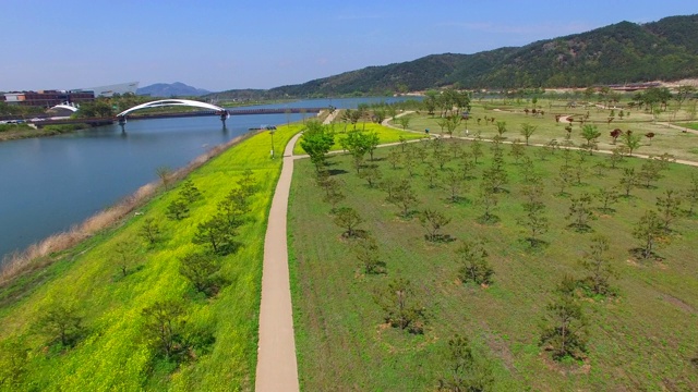 韩国庆尚北道，Nakdonggang河上的Gyeongcheonseom岛视频素材