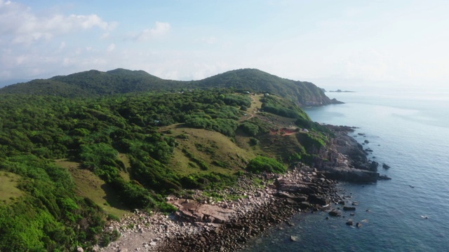 鸟瞰位于西贡的塔门或草岛海景视频素材