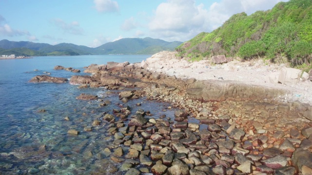 鸟瞰位于西贡的塔门或草岛海景视频素材