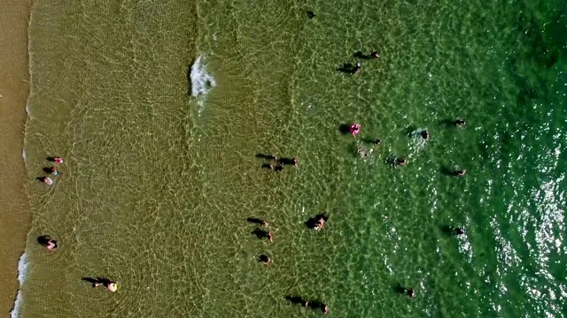 海滩伞视频下载