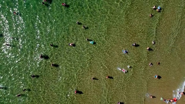 海滩伞视频下载