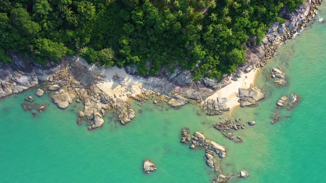 泰国美丽的热带海滨绿松石般的海水视频素材