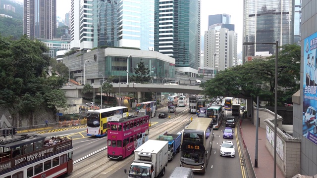 香港告士打道的汽车交通情况。视频素材