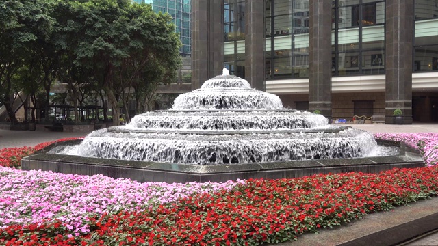 香港中环广场花园的美丽喷泉。视频素材