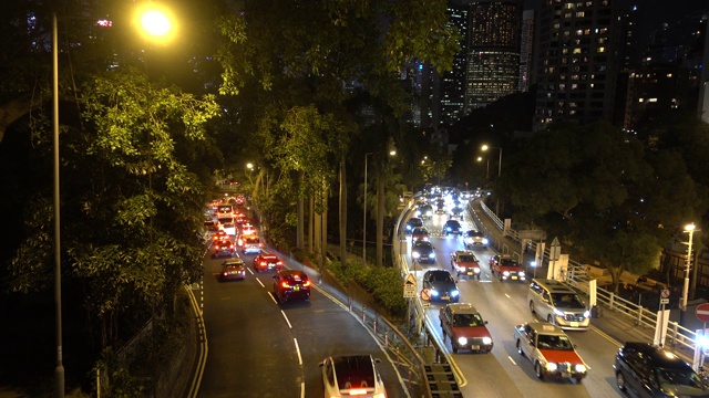 香港晚上的汽车交通。视频素材