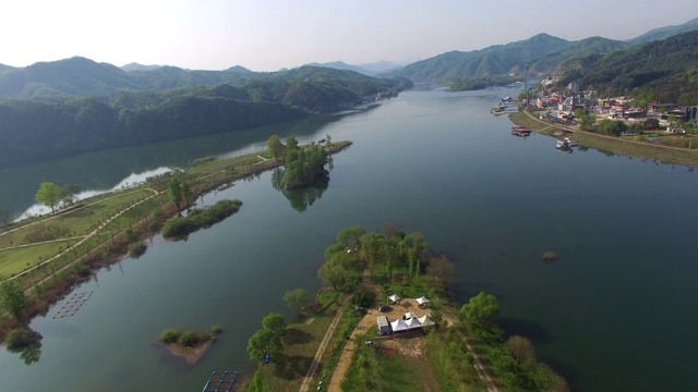 北江江上的Jarasum岛/加平郡，京畿道，韩国视频素材