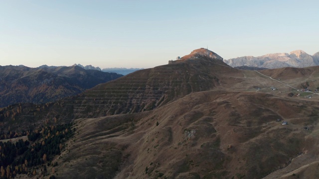 意大利Dolomites的Passo Sella的航拍。视频素材