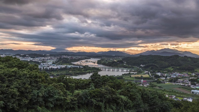 Geonji村/ Chungju-si, Chungcheongbuk-do，大韩民国视频素材