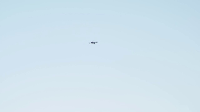 无人机高空飞行视频素材